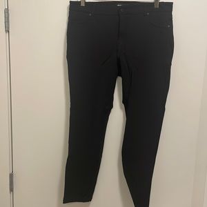 DKNY stretch pants - legging style pants - pockets - work pants